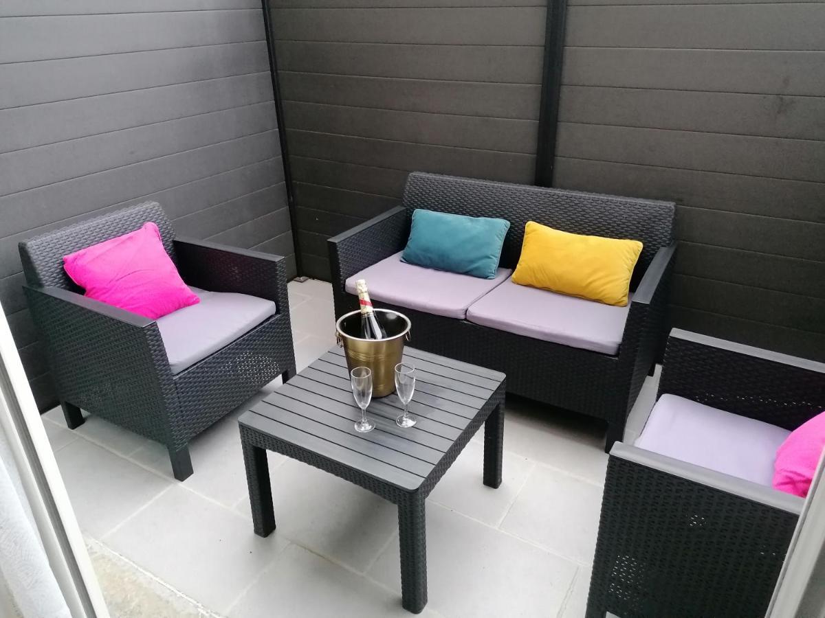 Charmant Appartement T2 Dans Villa Avec En Supplement Spa Exterieur De Mai A Septembre Laveyron Exterior photo